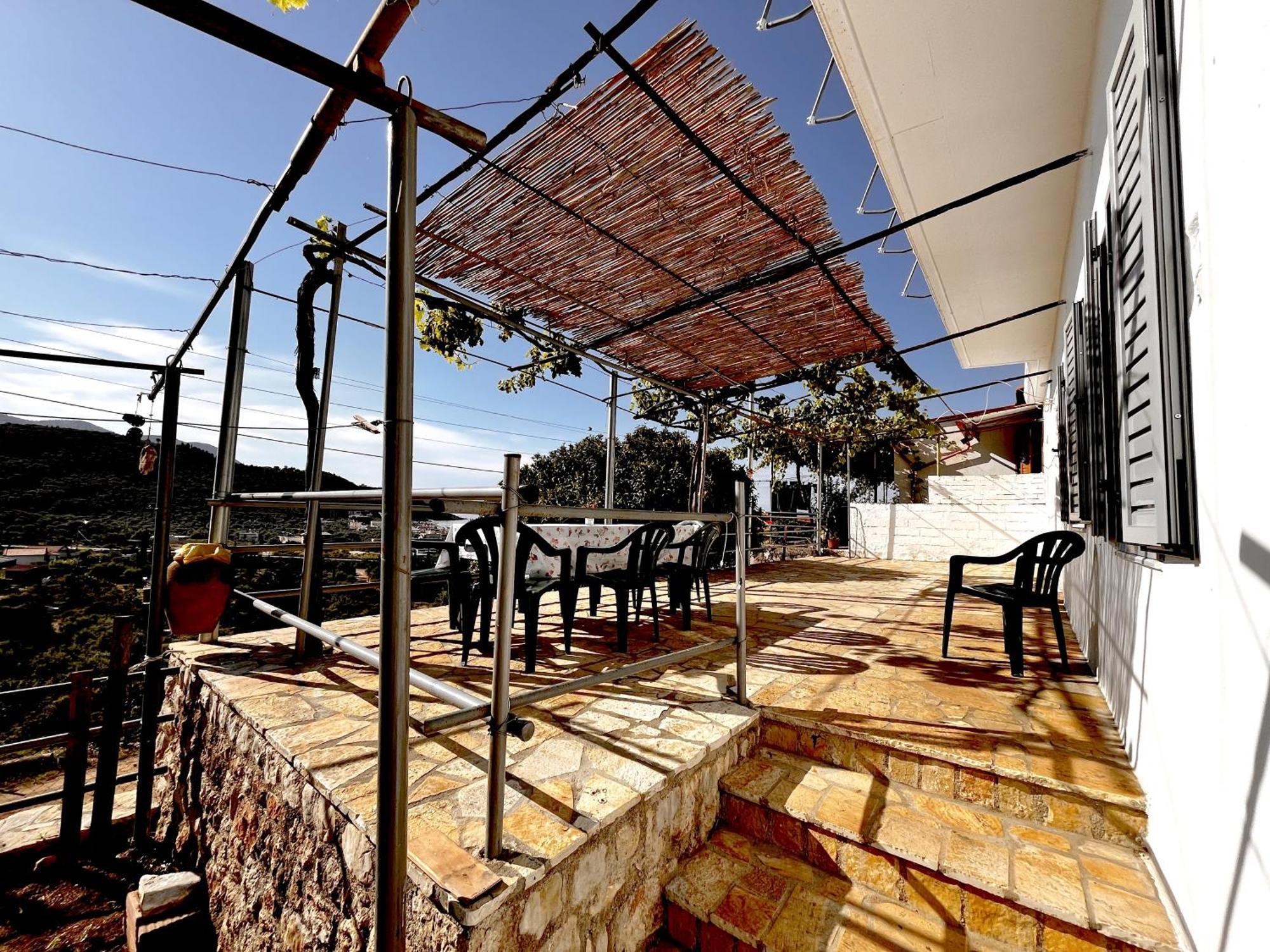 Sea Horizon House Alexis Hotel Himare Exterior foto