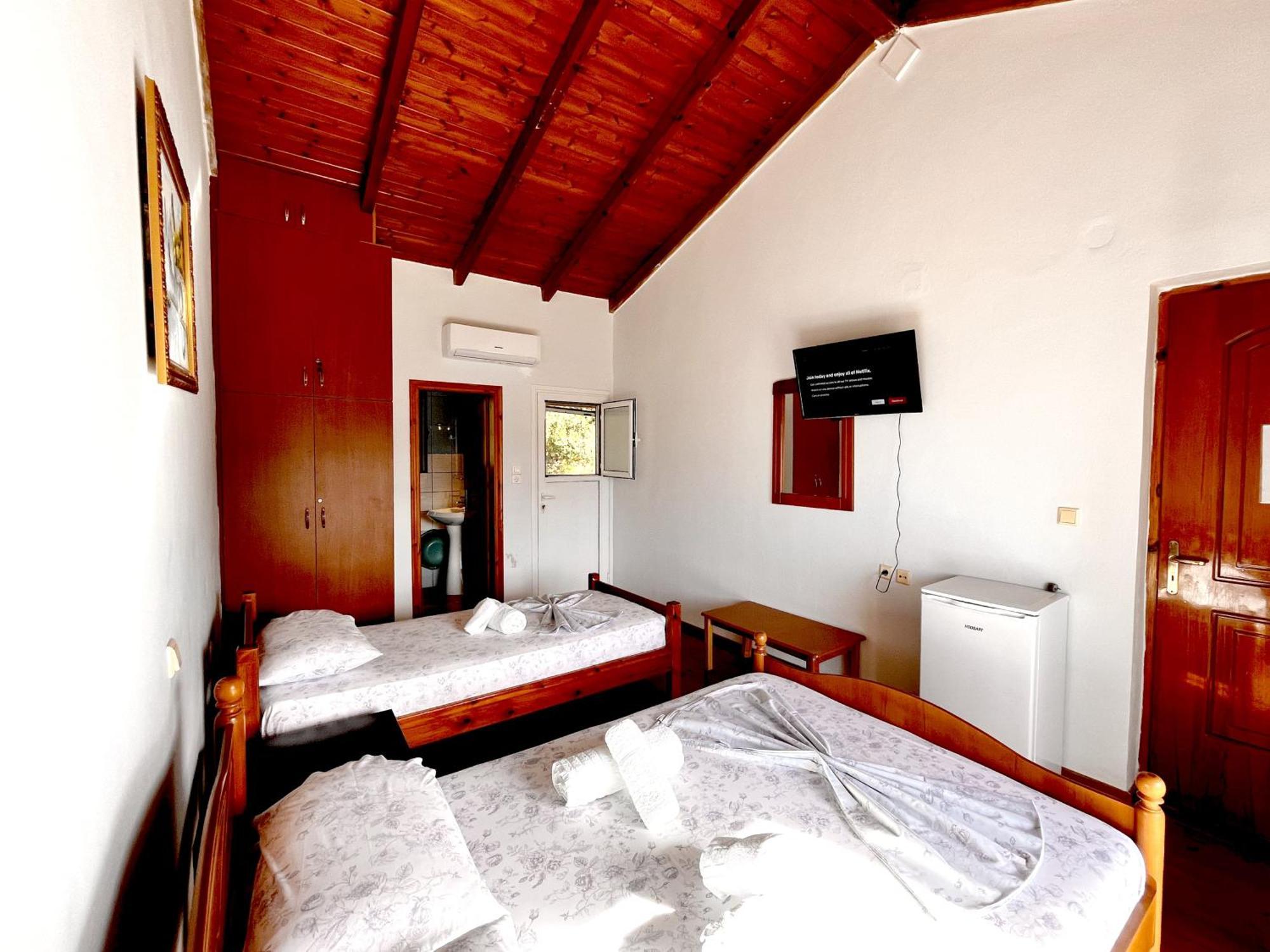 Sea Horizon House Alexis Hotel Himare Exterior foto
